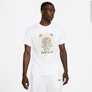 Nike men’s LeBron James dri fit strive for greatness tee size large